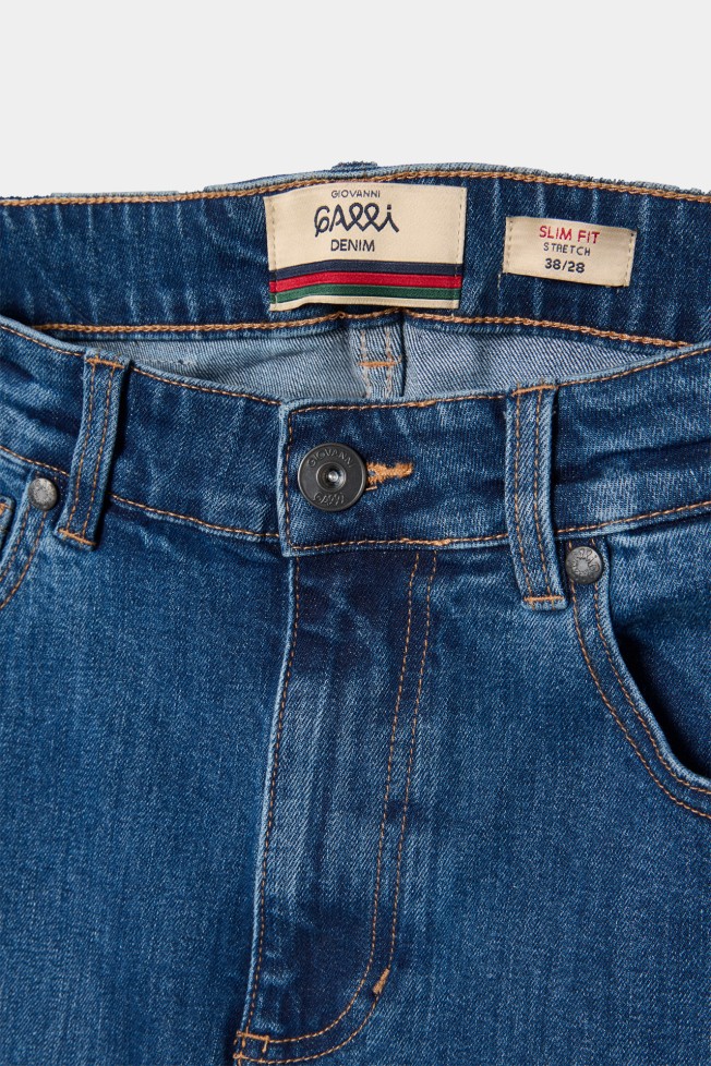 Calças de ganga slim fit Calças de ganga slim fit