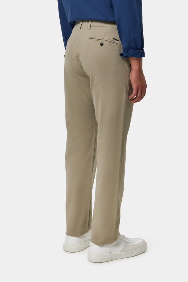 Cal�as chino regular fit