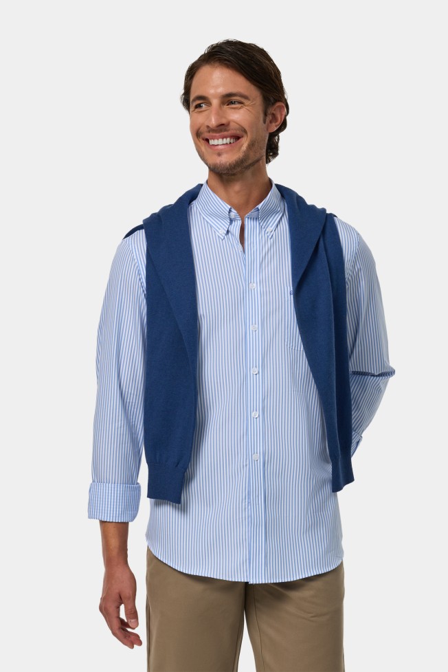 Camisa Oxford slim fit em azul Camisa Oxford slim fit em azul