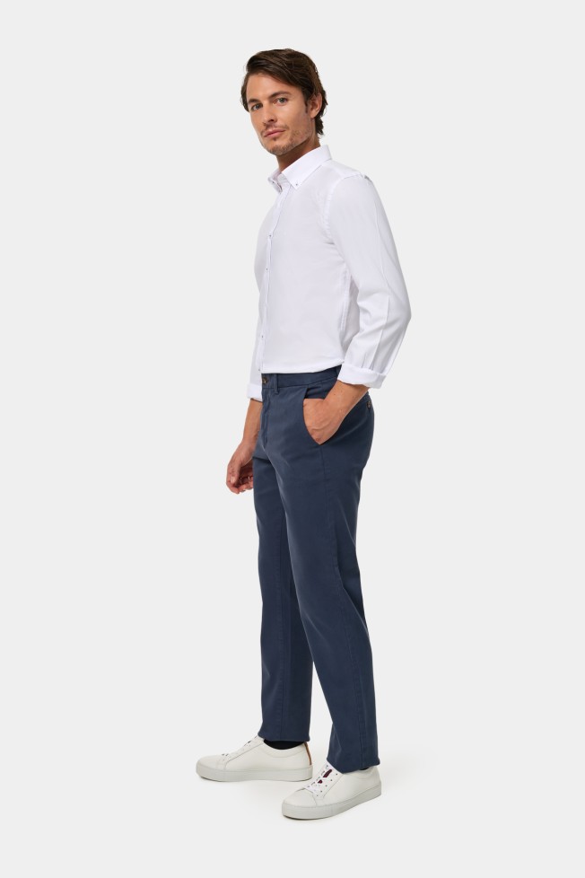 Calças chino slim fit Calças chino slim fit