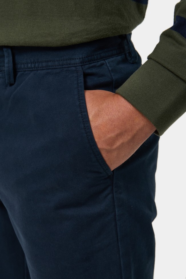 Calças chino regular fit Calças chino regular fit
