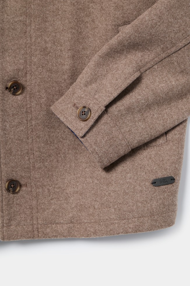 Chaqueta con bolsillos Chaqueta con bolsillos