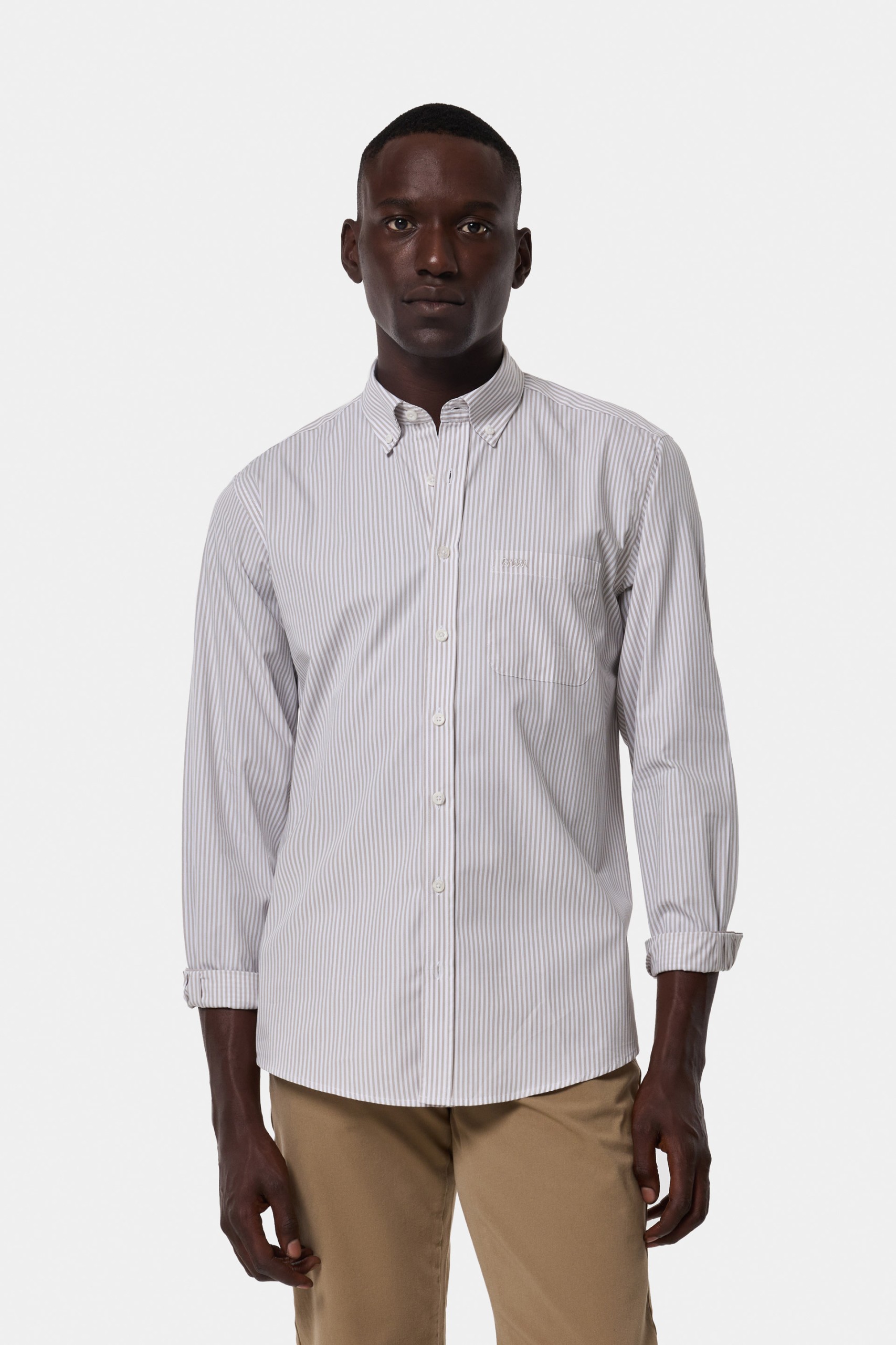 Camisa a rayas corte regular