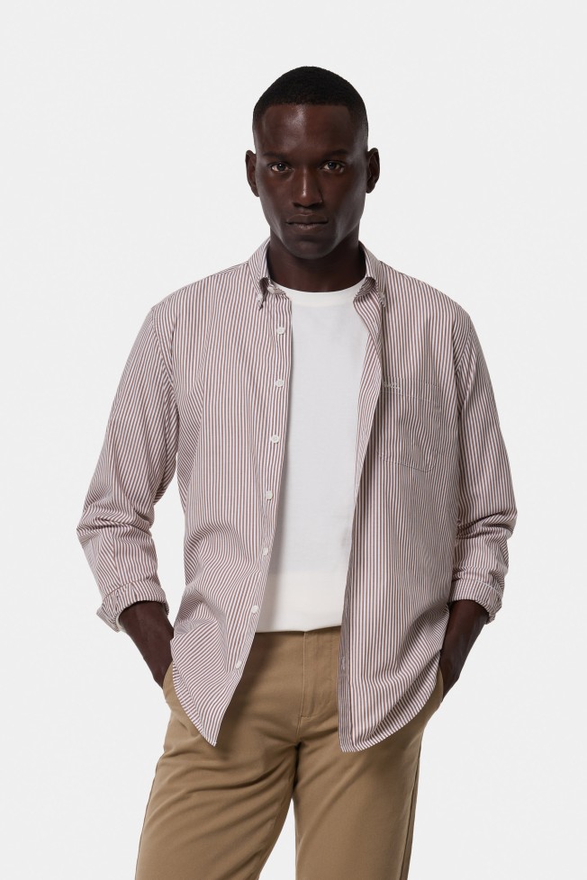Camisa a rayas corte regular