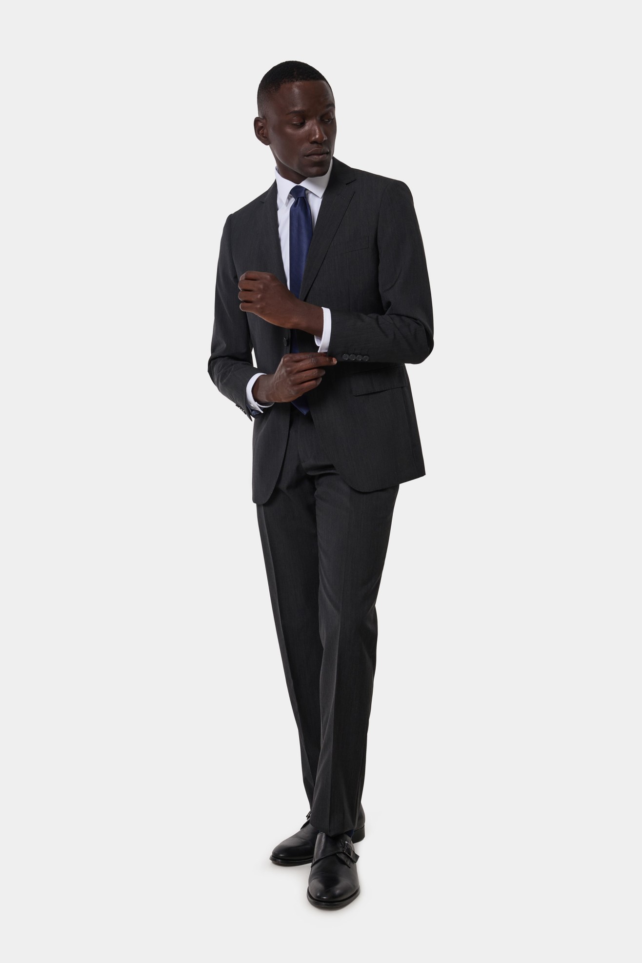 Traje entallado