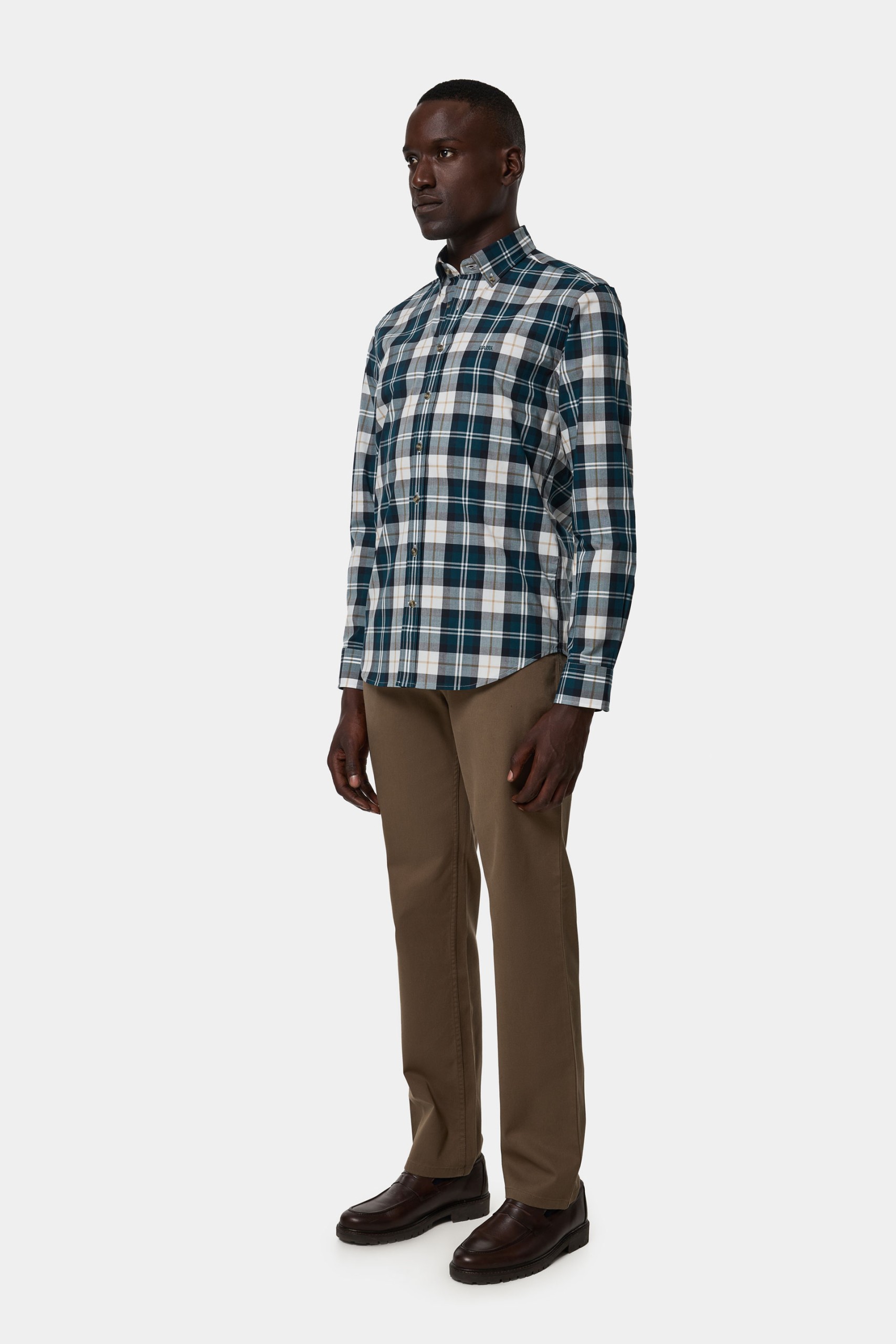 Camisa de manga larga de corte ajustado