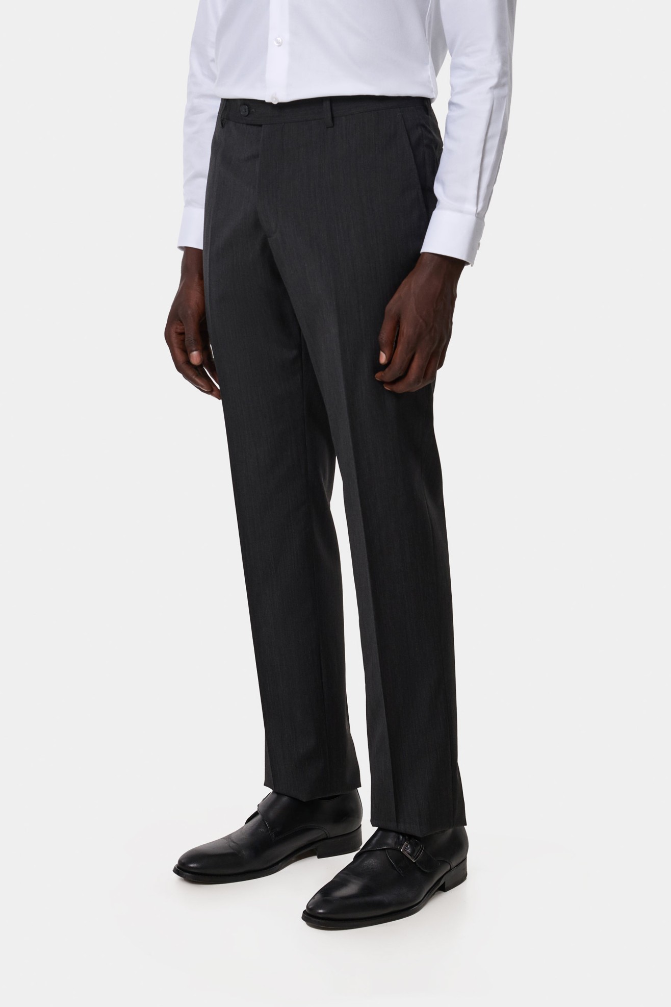 Traje entallado