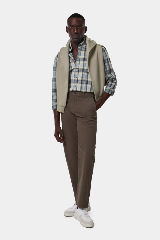 Pantalones chinos de corte regular