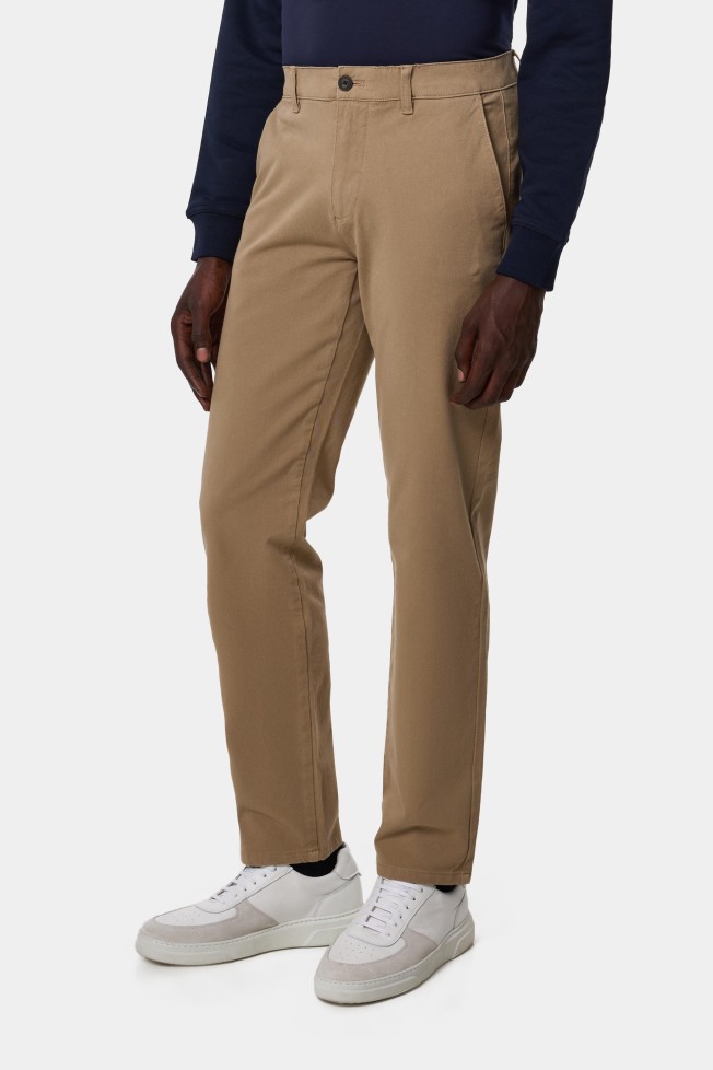 Cal�as chino regular fit