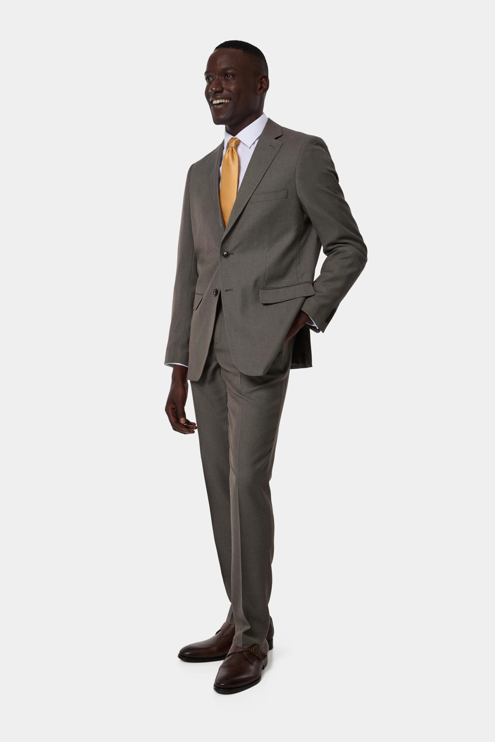 Traje clásico de corte regular