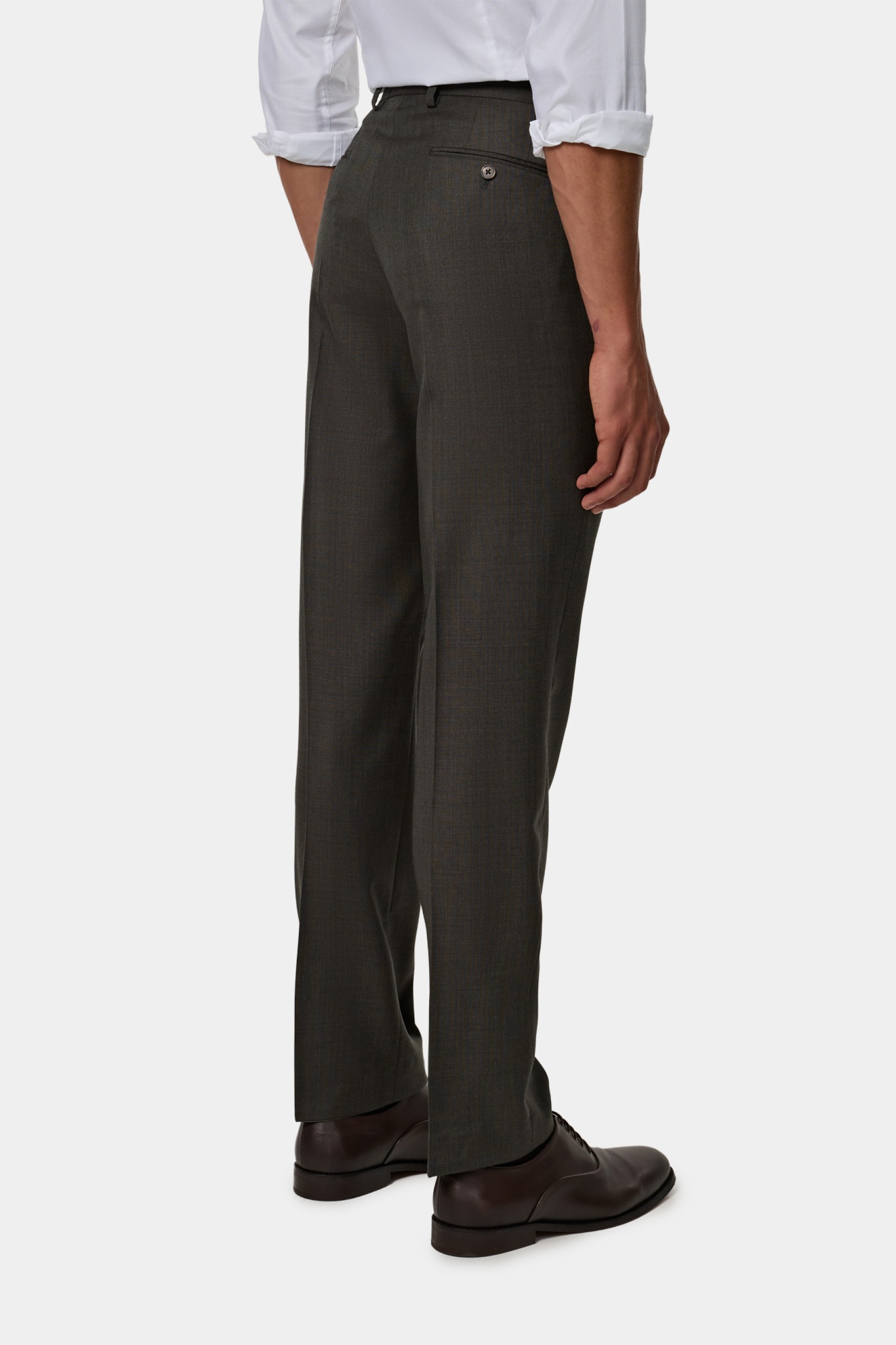 Traje clásico de corte regular en lana