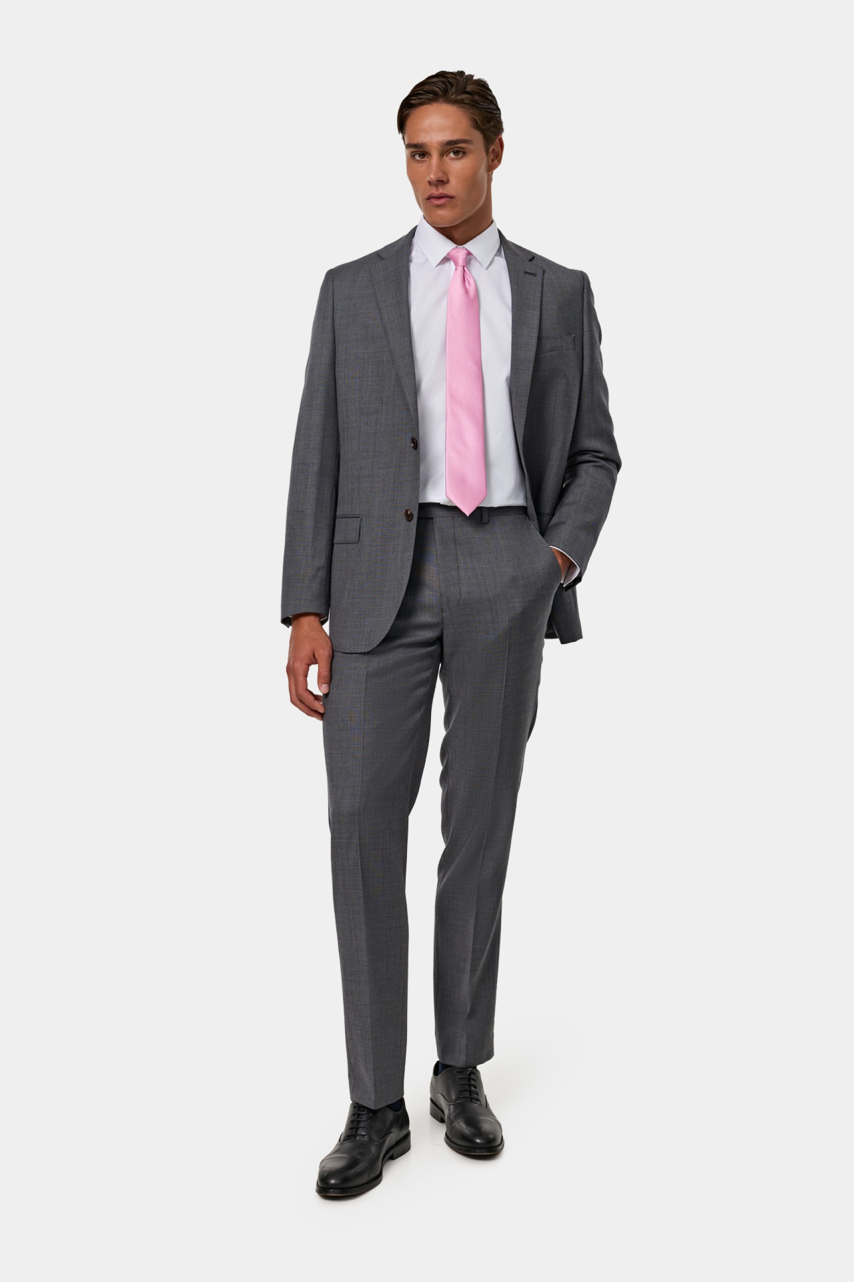 Traje clásico de corte regular en lana