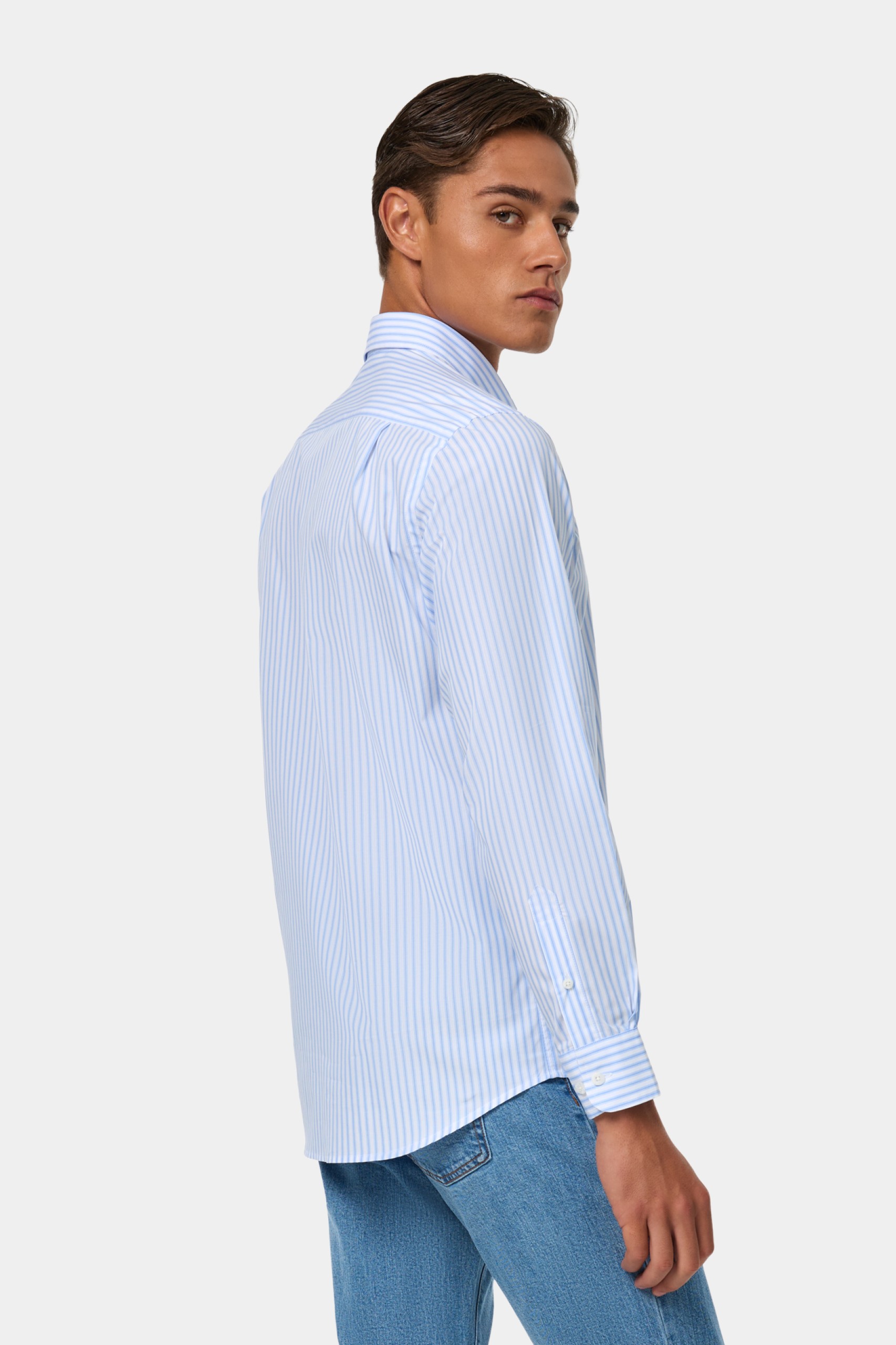 Camisa a rayas de corte regular