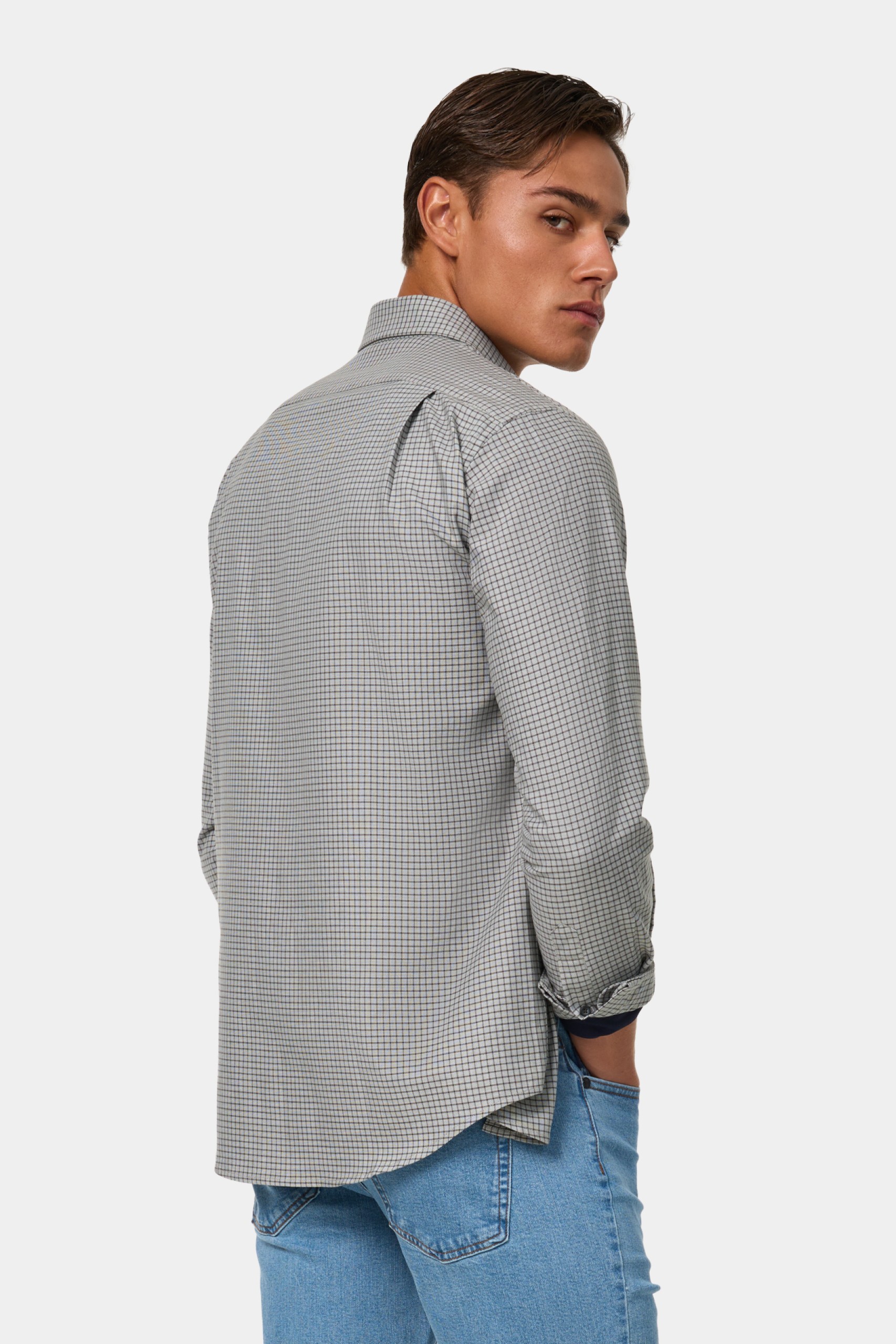 Camisa a cuadros color caqui de corte regular