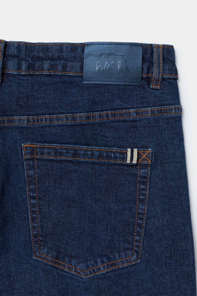 Pantalones vaqueros de corte regular Pantalones vaqueros de corte regular