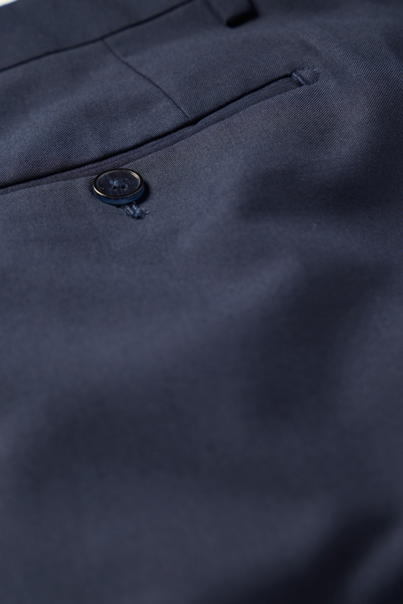Pantalón slim fit clásico