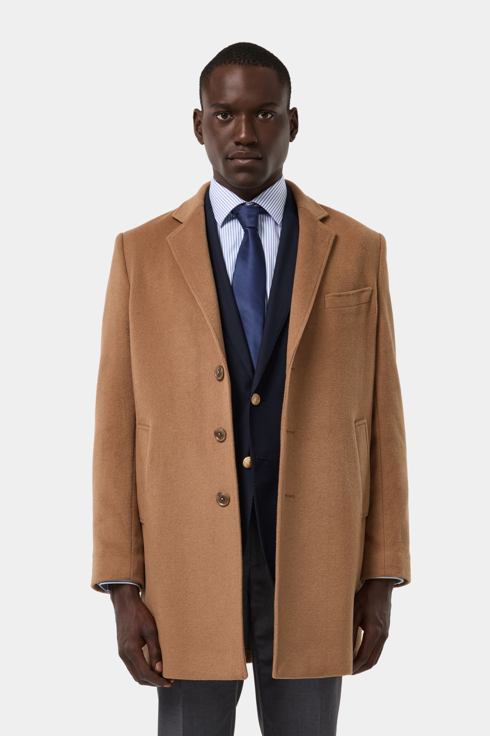 Sobretudo clássico em lã