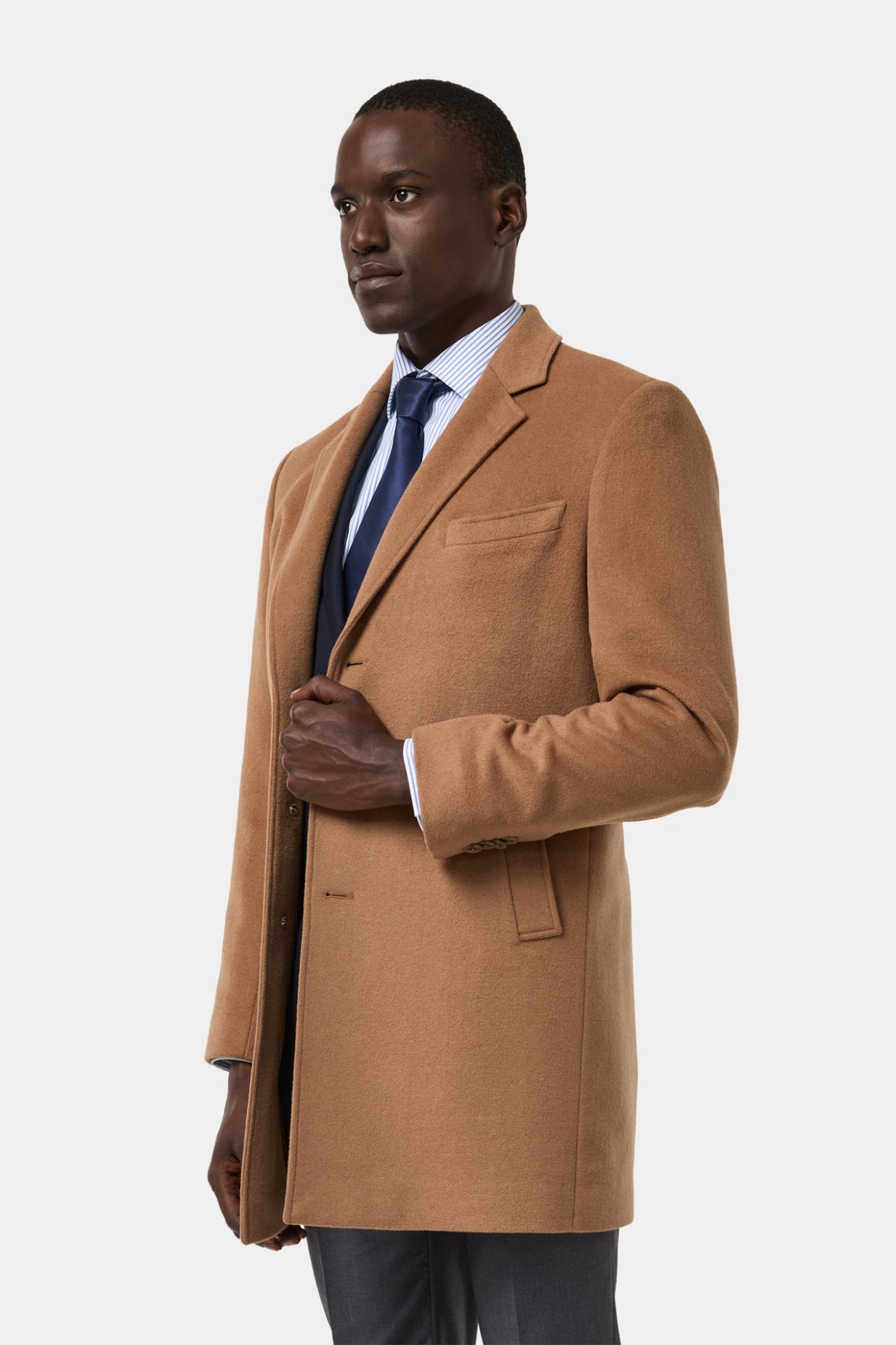 Sobretudo clássico em lã