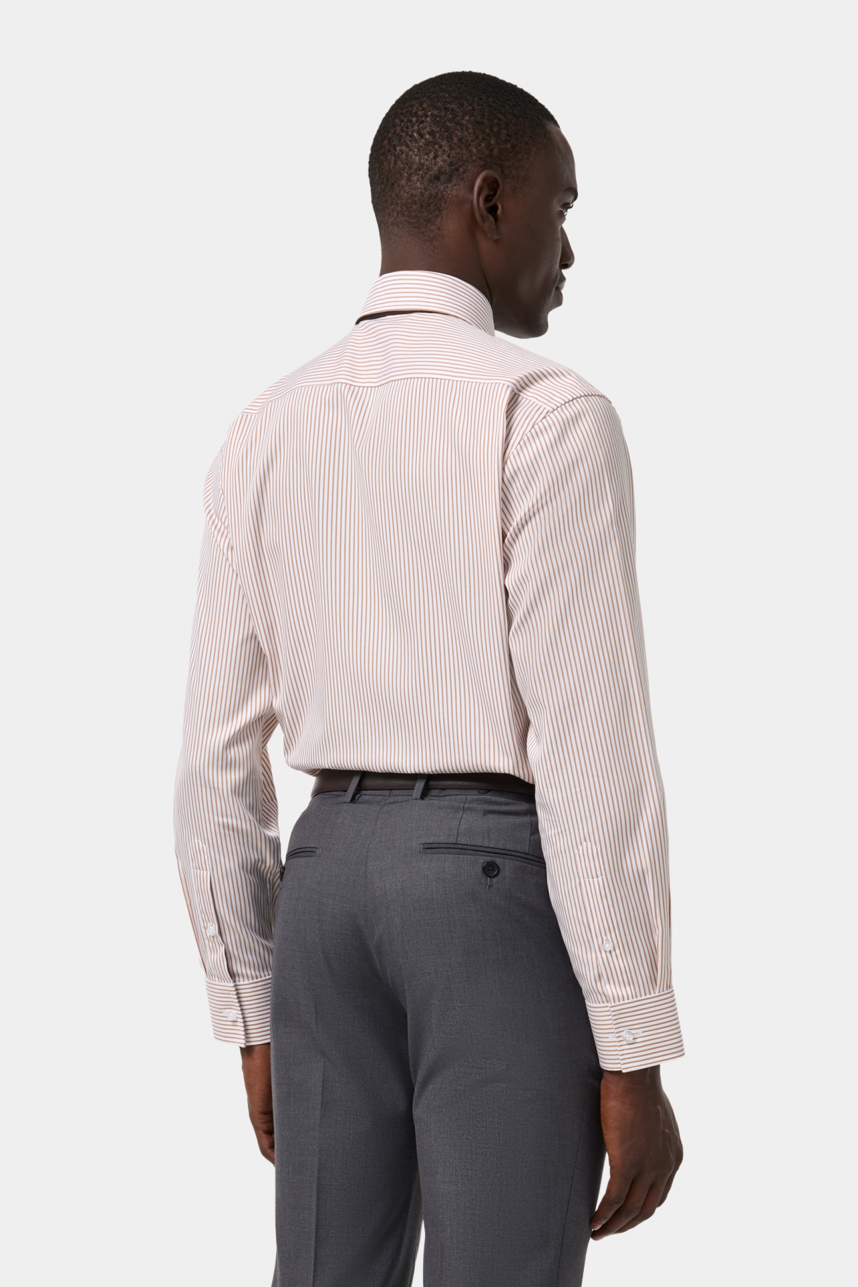 Camisa clásica de corte regular