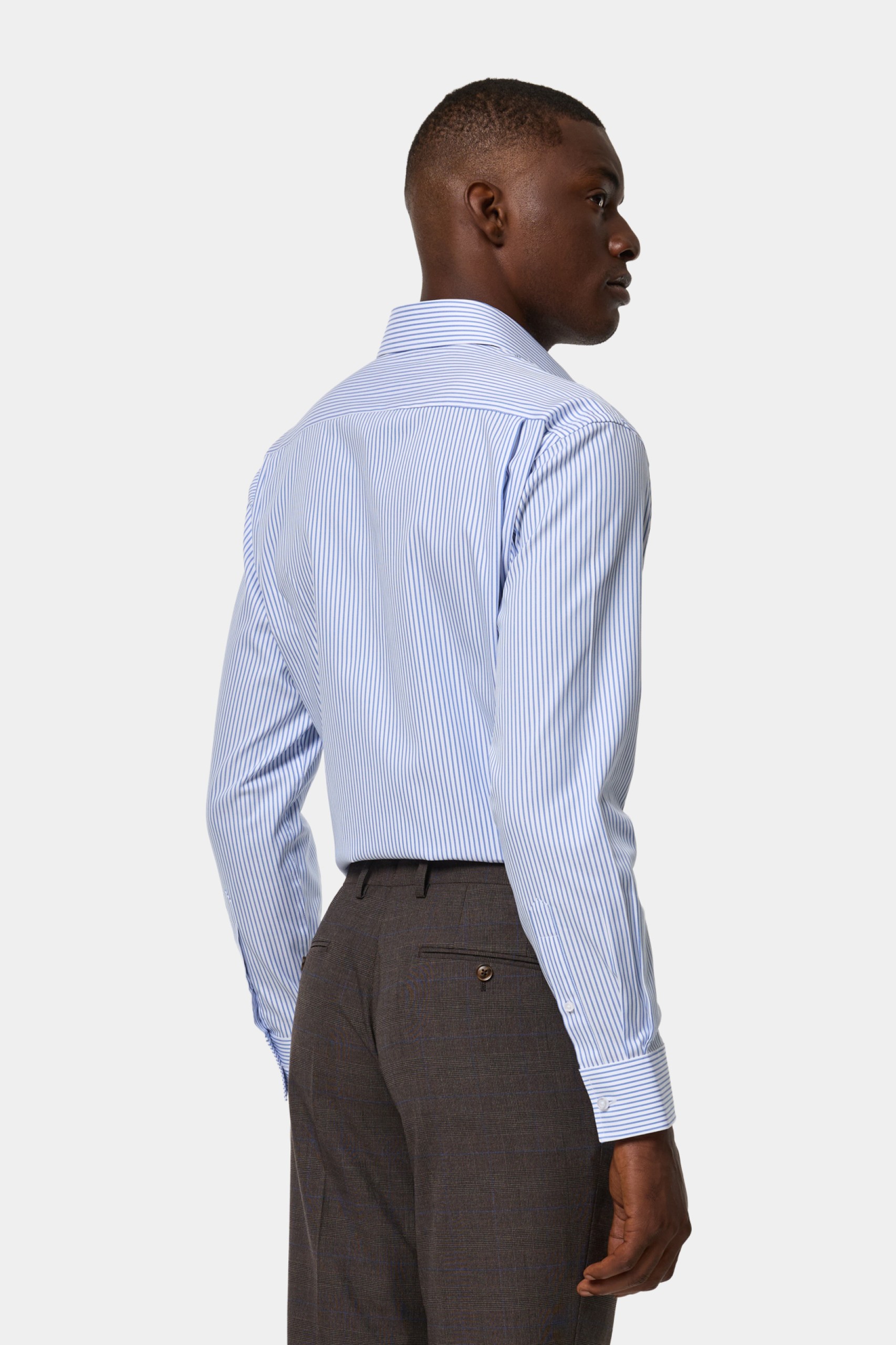 Camisa clásica de corte regular