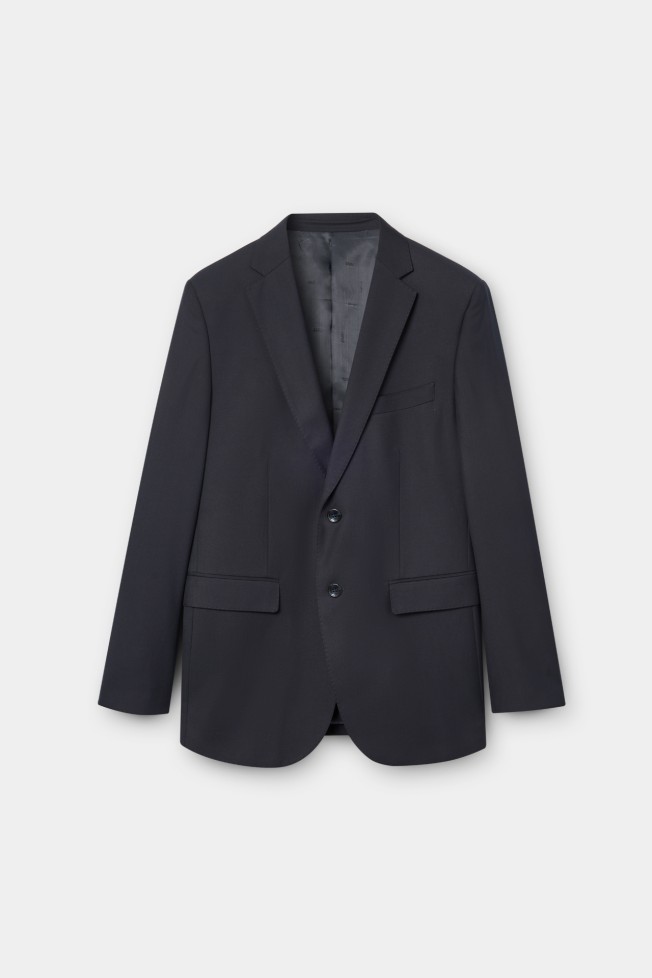 Traje cl�sico de corte regular 