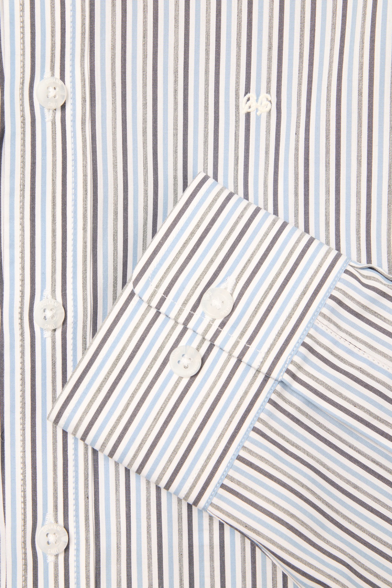 Camisa �s riscas slim fit