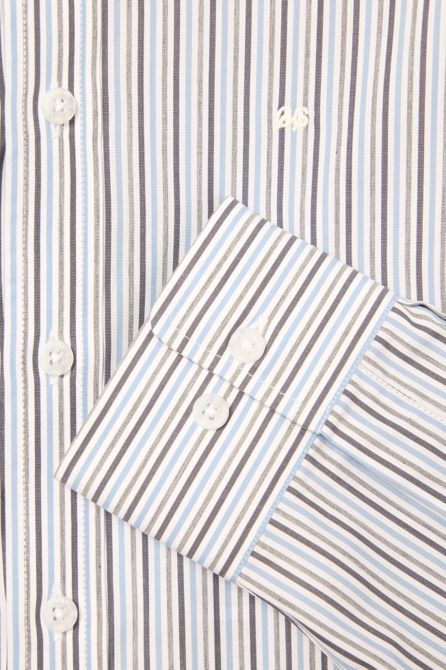 Camisa às riscas slim fit Camisa às riscas slim fit