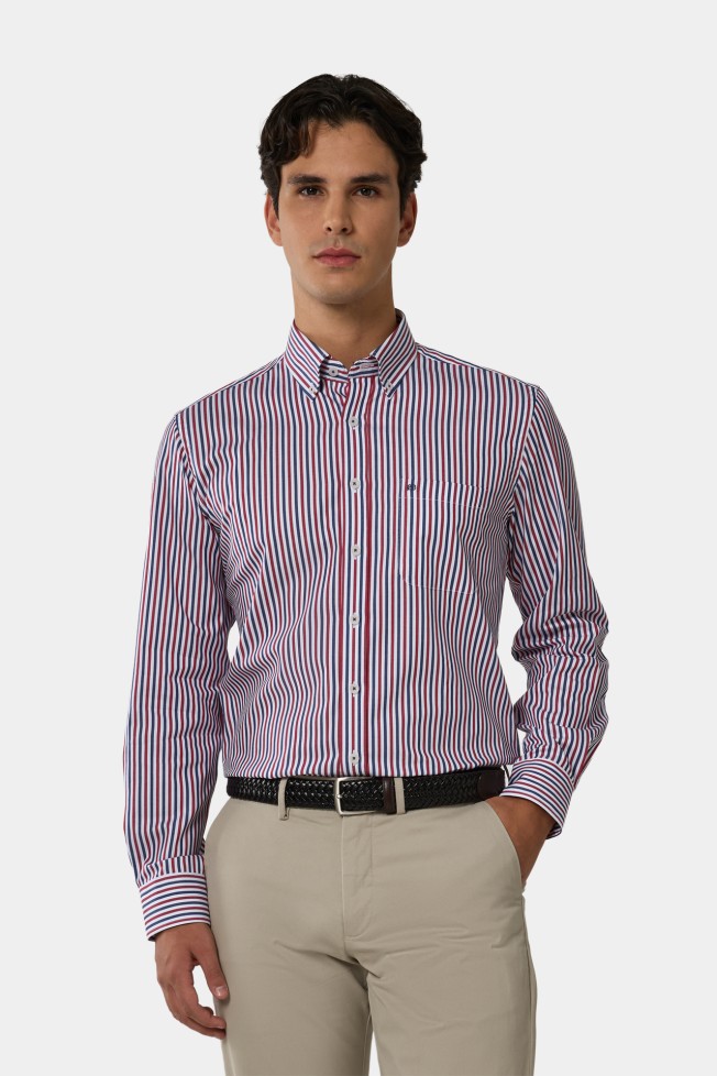 Camisa às riscas regular fit Camisa às riscas regular fit