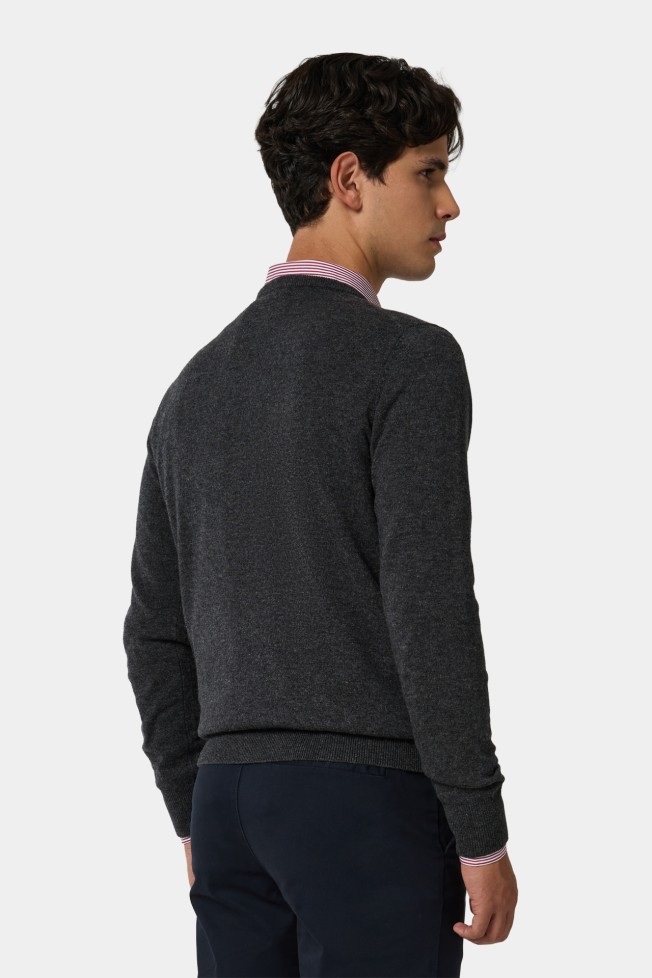 Jersey de cuello en V con lana gris
