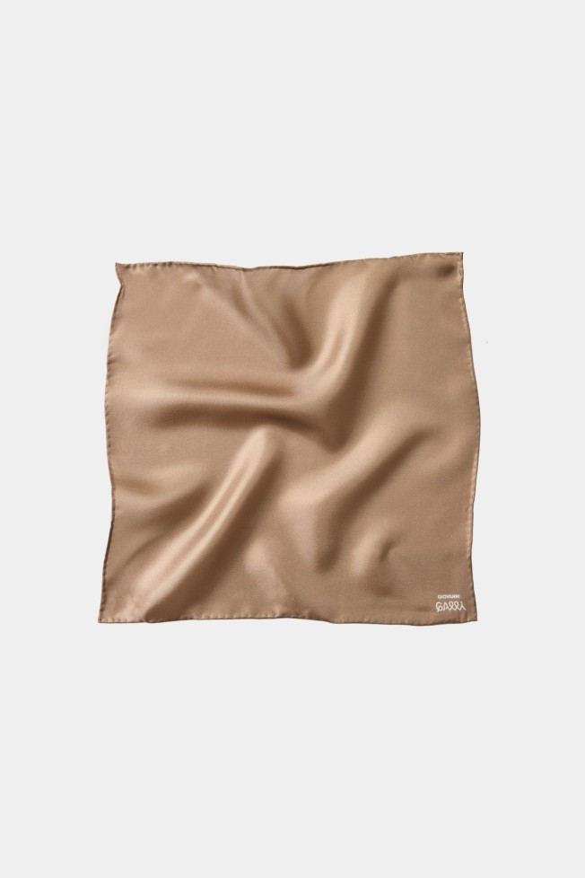 Pañuelo 100 % seda Pañuelo 100 % seda