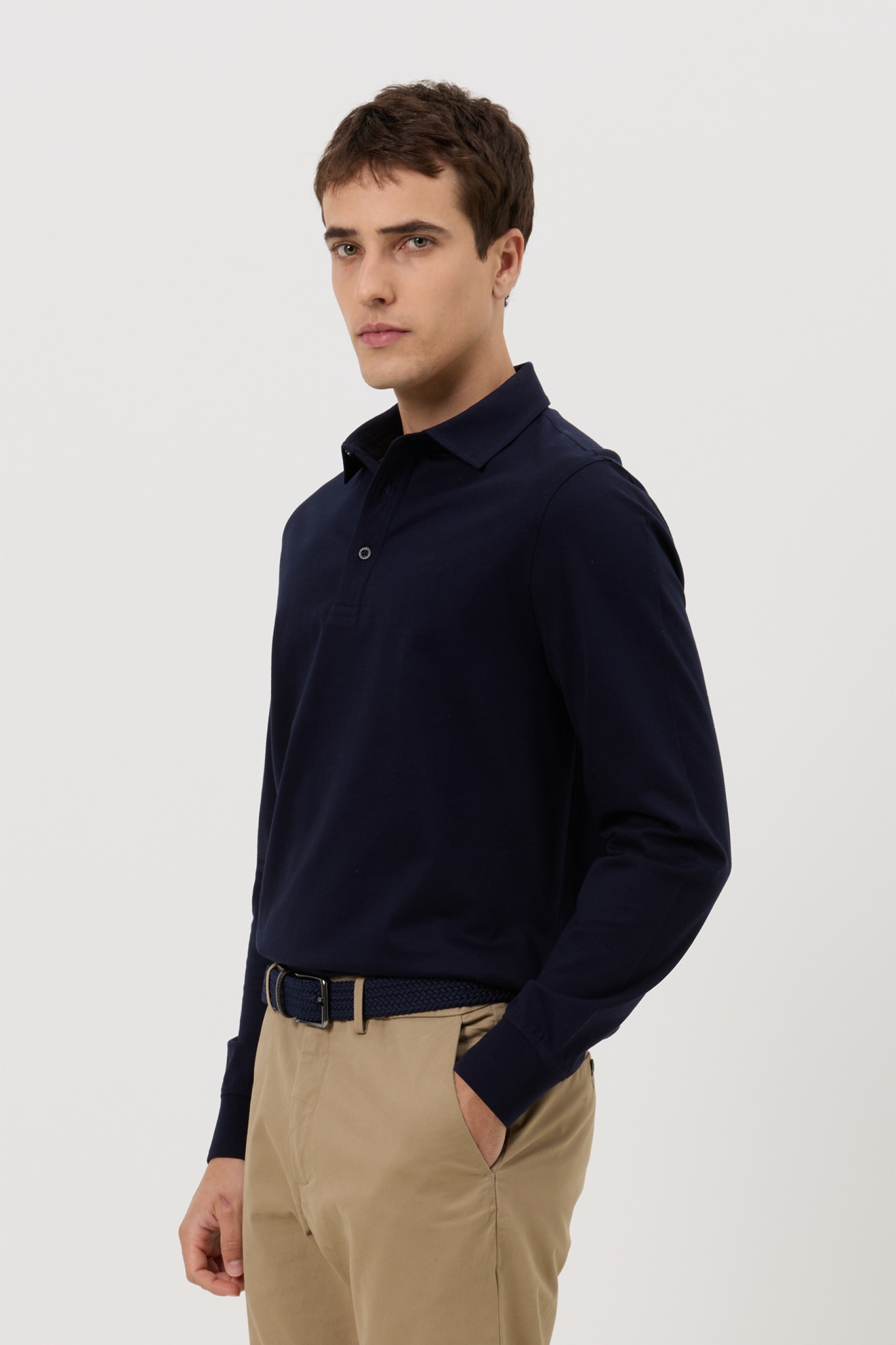 Polo azul marino de manga larga