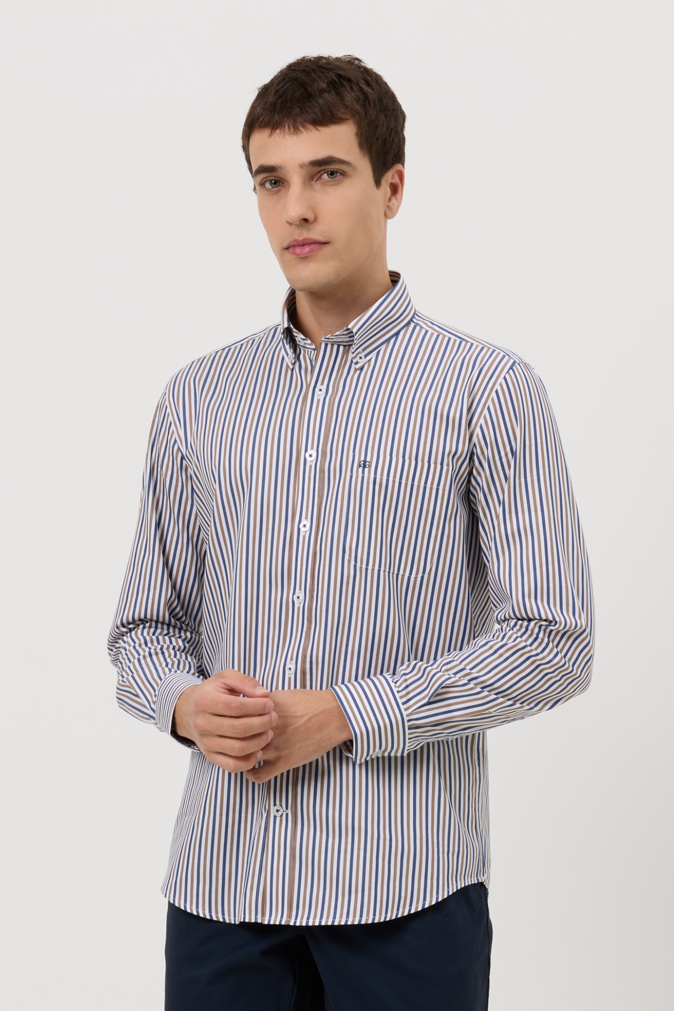 Camisa �s riscas regular fit