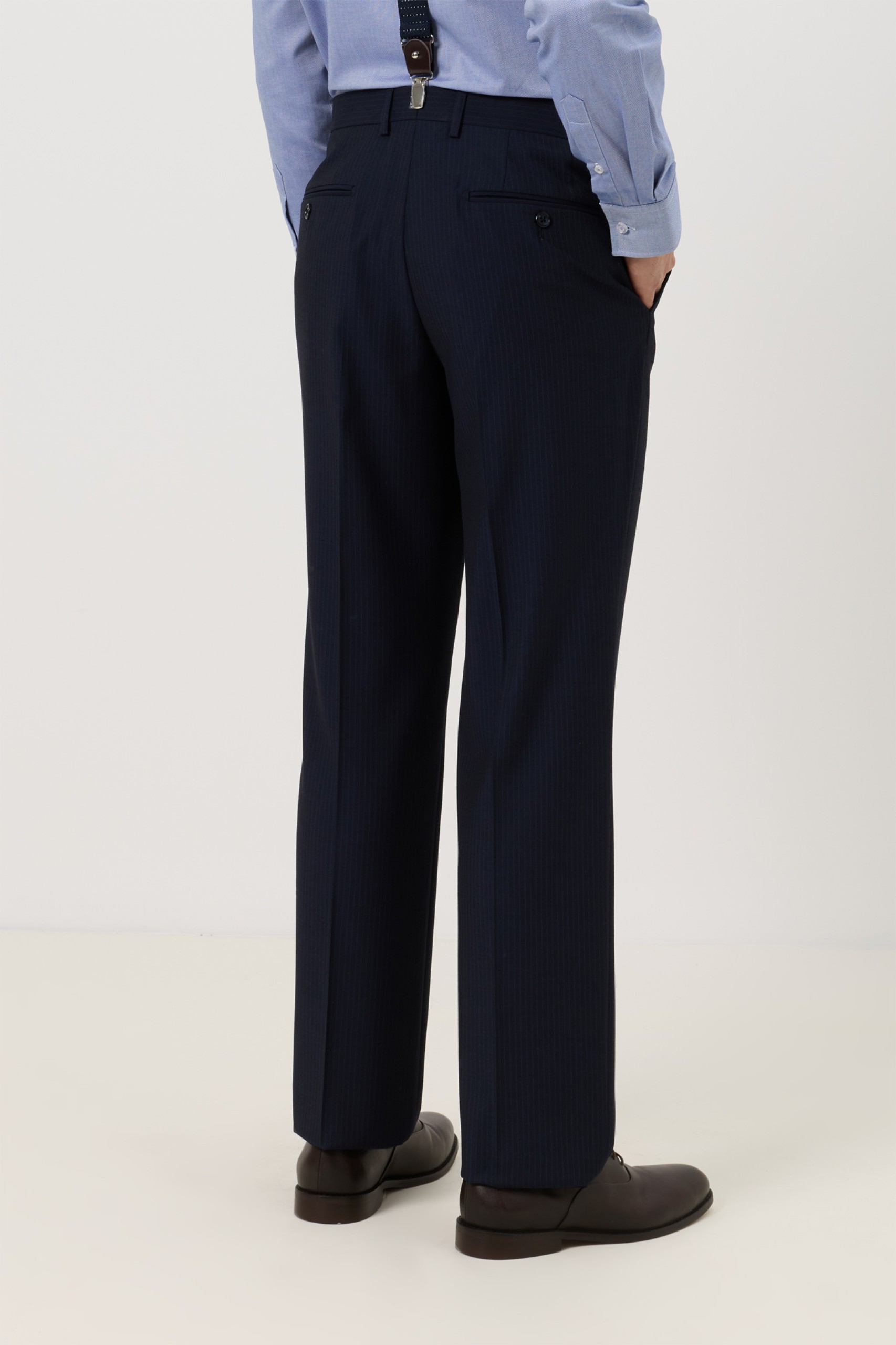 Traje clásico de corte regular