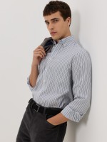 Camisa �s riscas slim fit