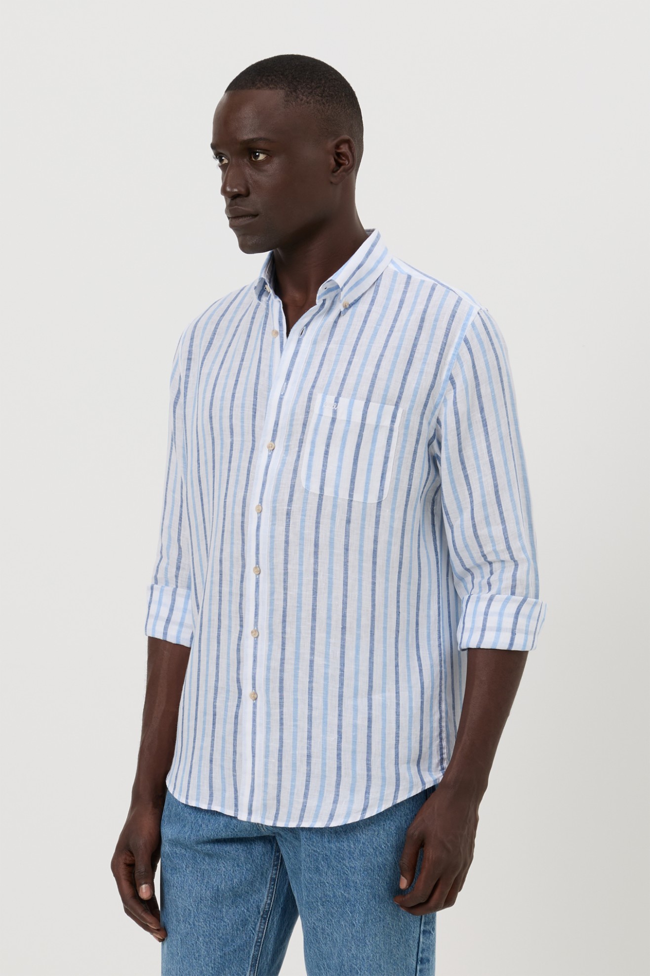 Camisa em linho regular fit