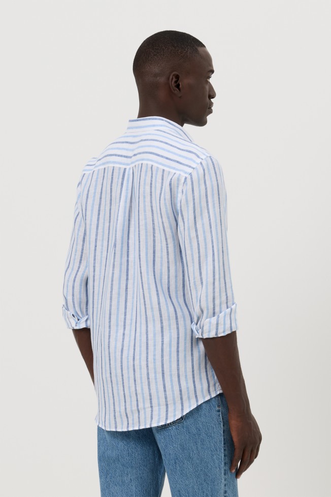 Camisa em linho regular fit Camisa em linho regular fit