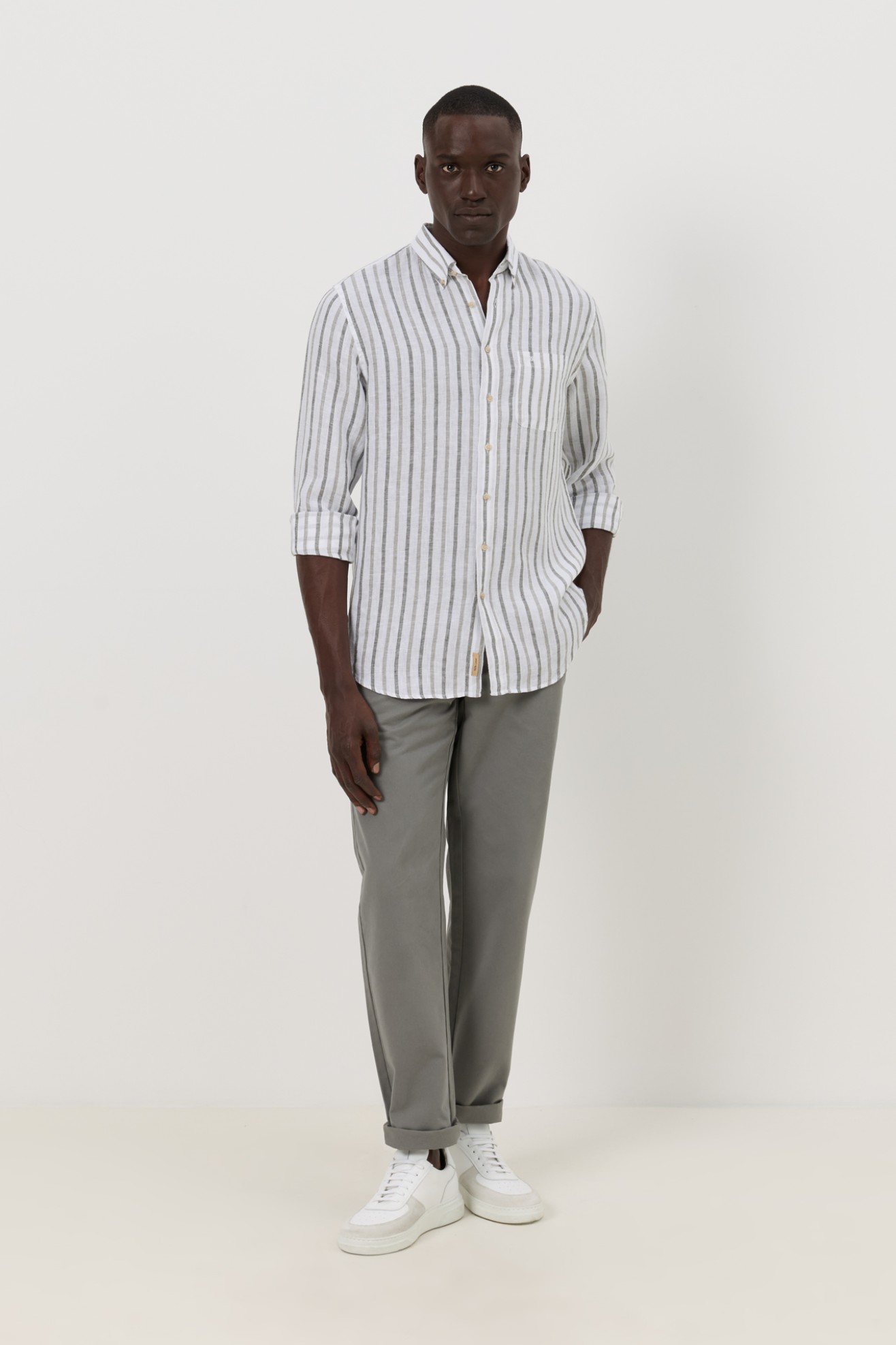 Camisa em linho regular fit