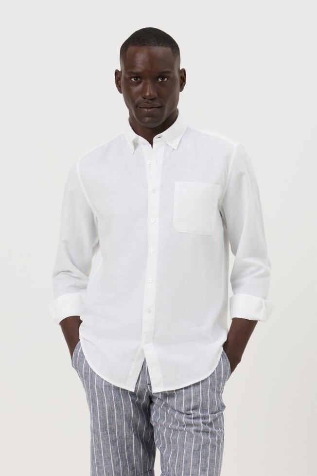Camisa regular fit em linho e algod�o