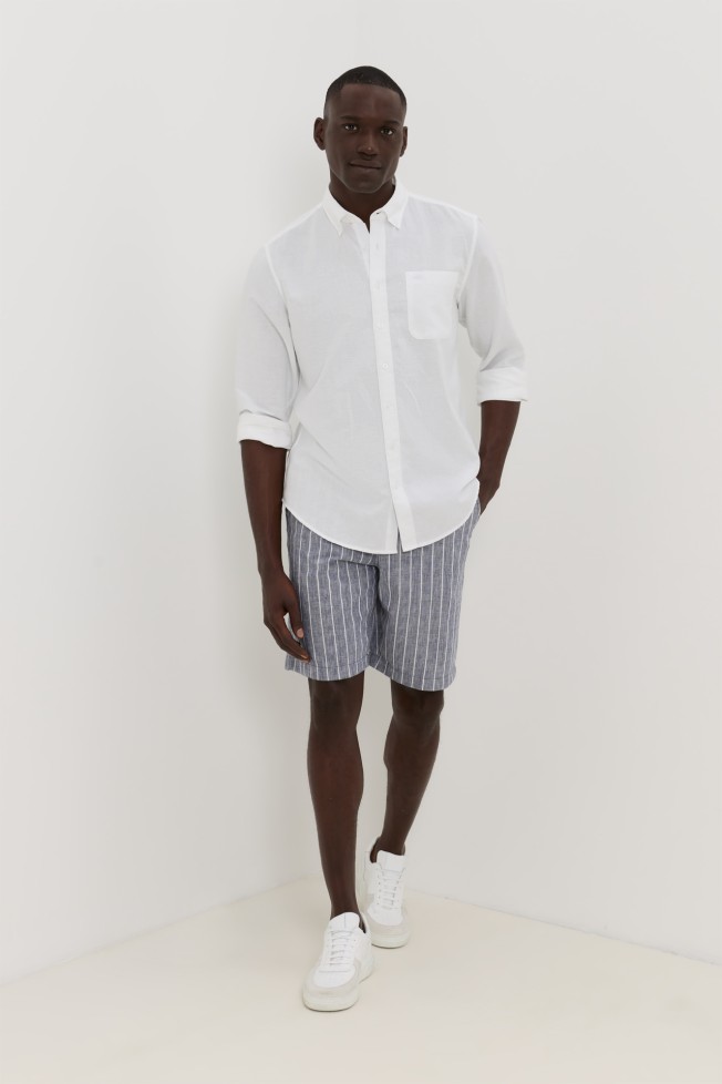Camisa regular fit em linho e algod�o