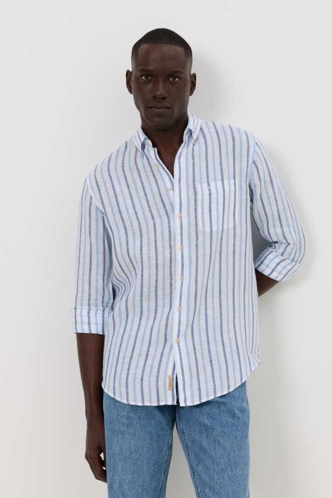 Camisa em linho regular fit Camisa em linho regular fit