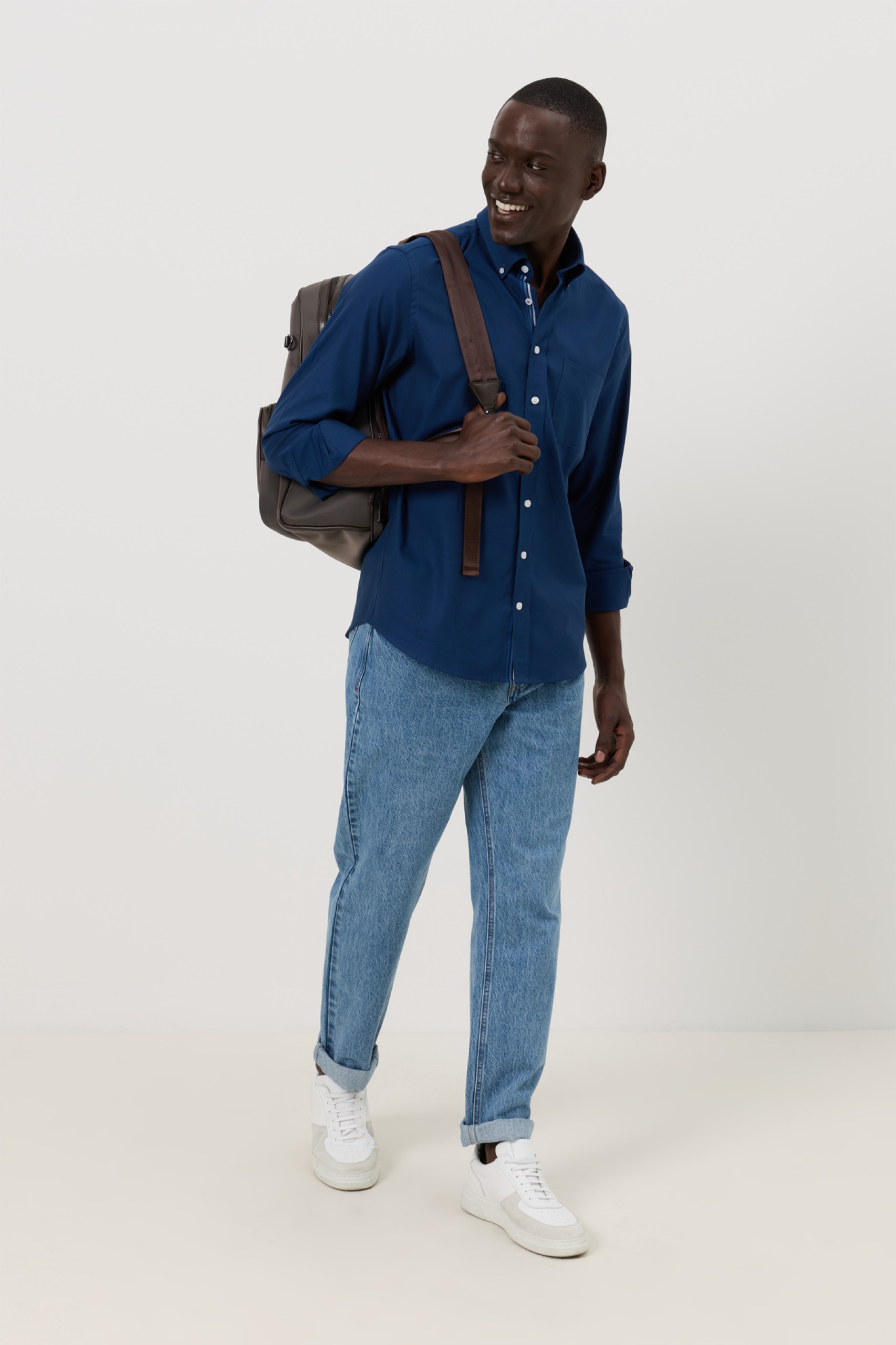 Camisa Oxford de corte regular
