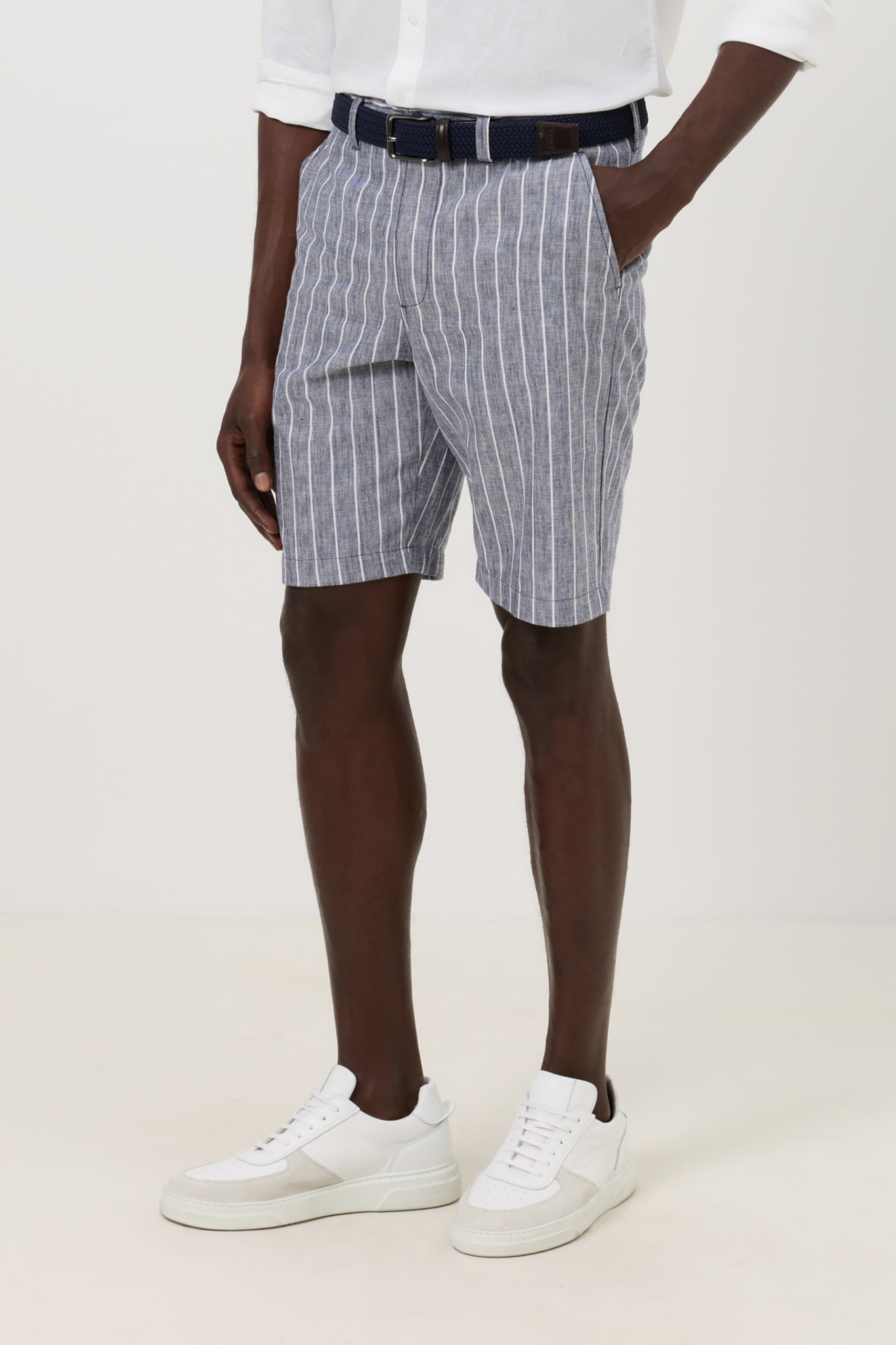 Calções bermuda às riscas regular fit