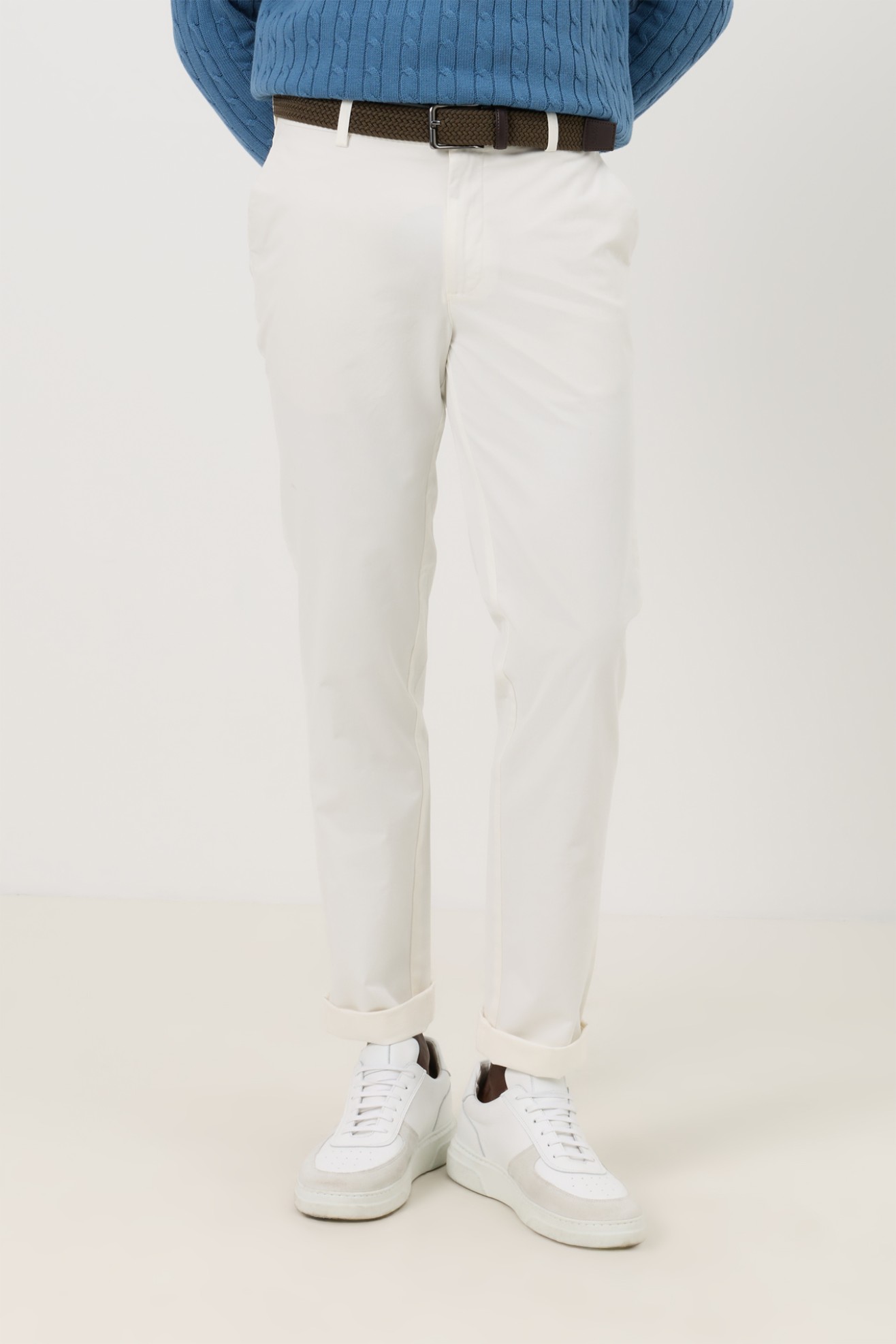 Cal�as chino slim fit em algod�o