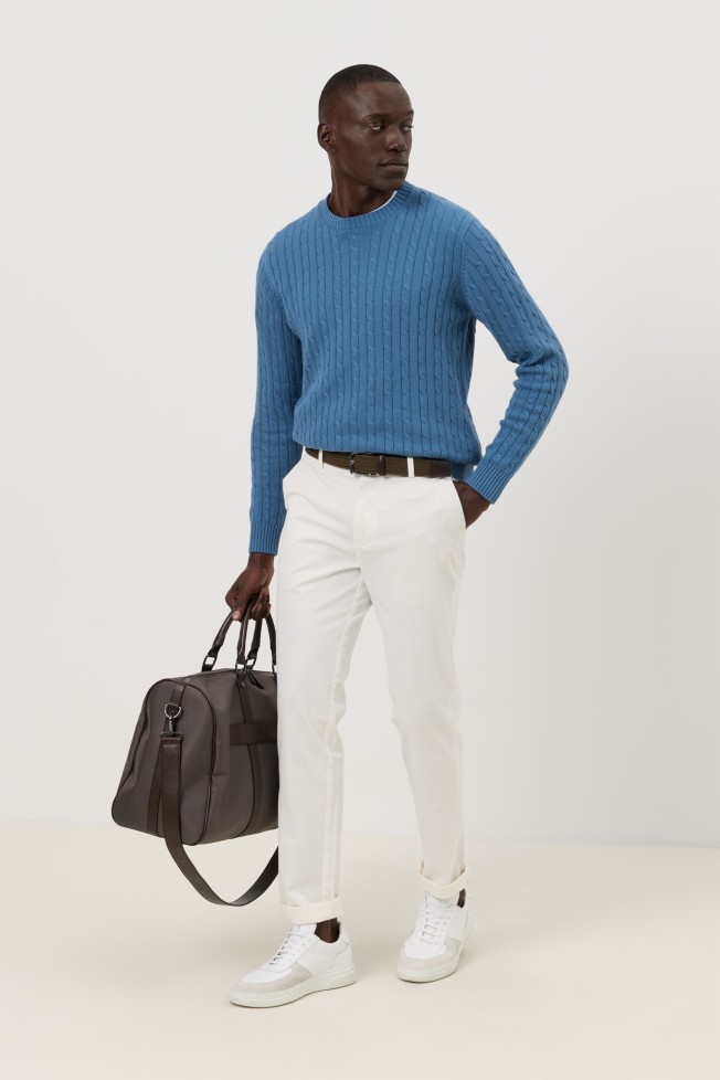 Cal�as chino slim fit em algod�o