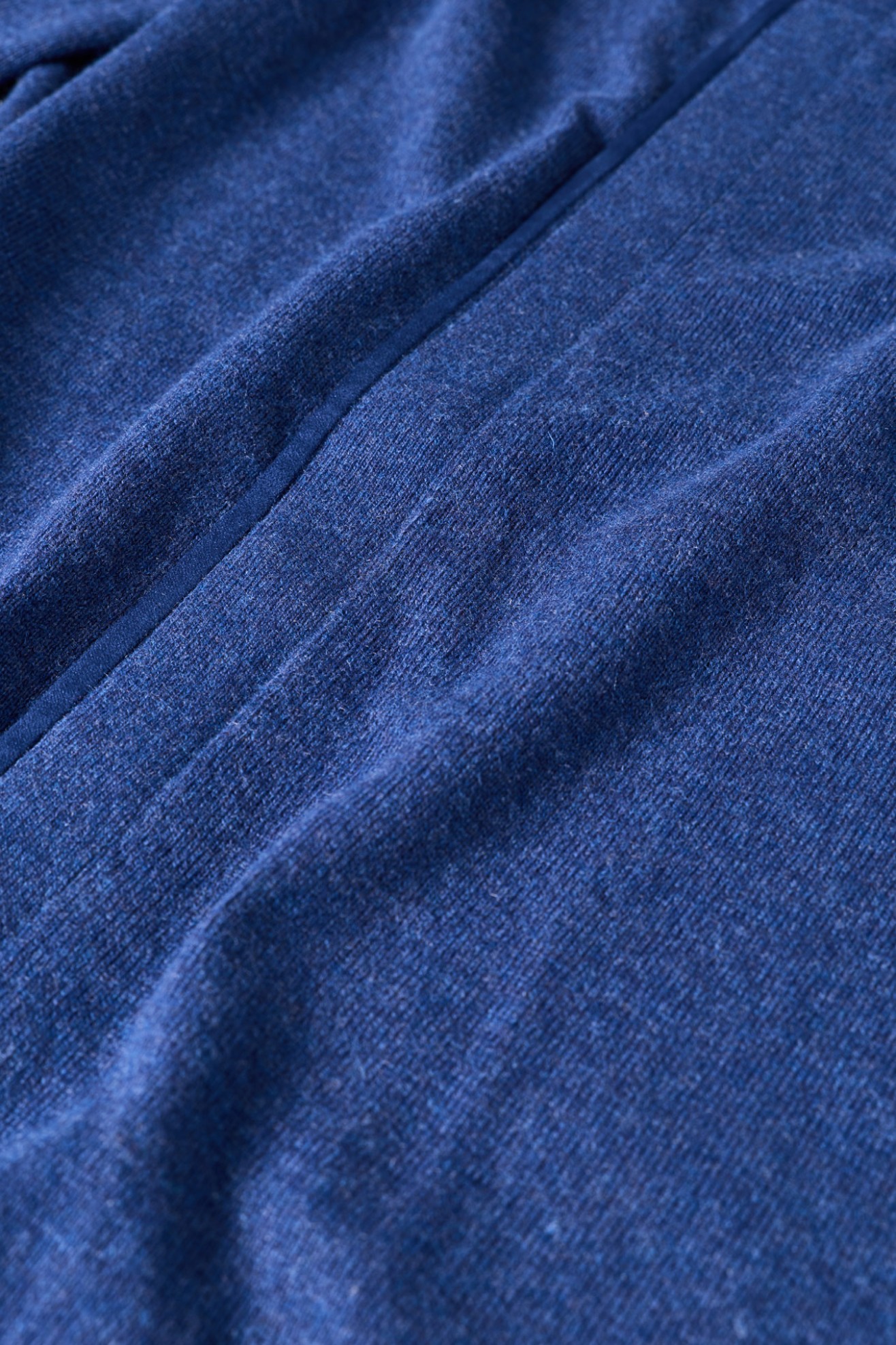 Casaco de malha com fecho