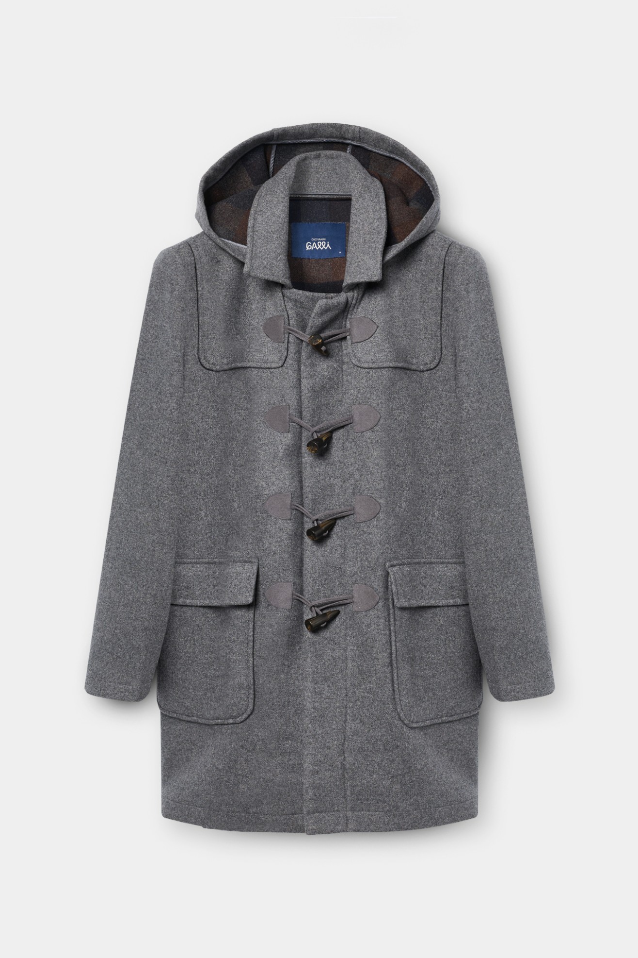 Sobretudo com capuz e alamares