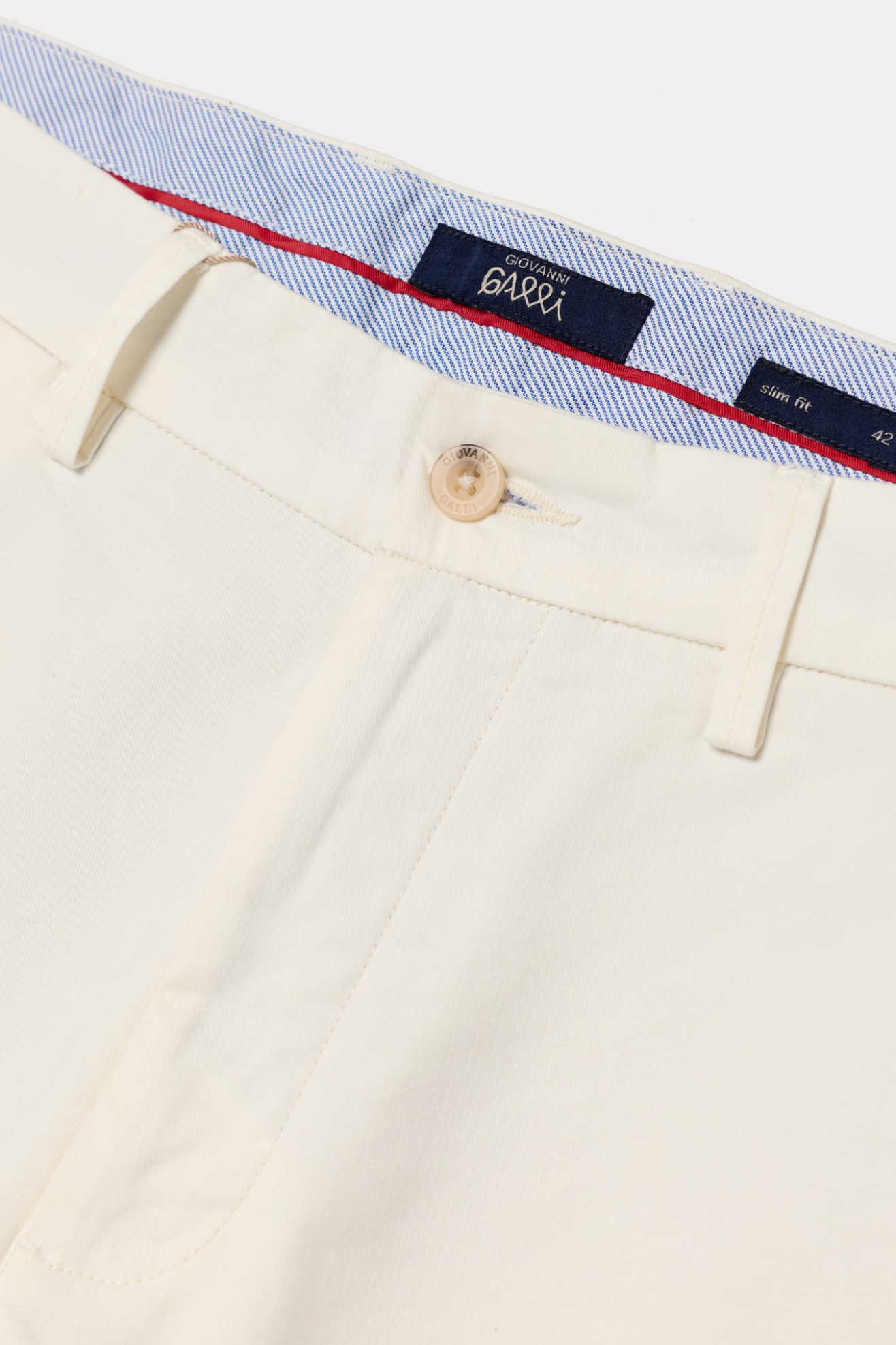 Cal�as chino slim fit em algod�o