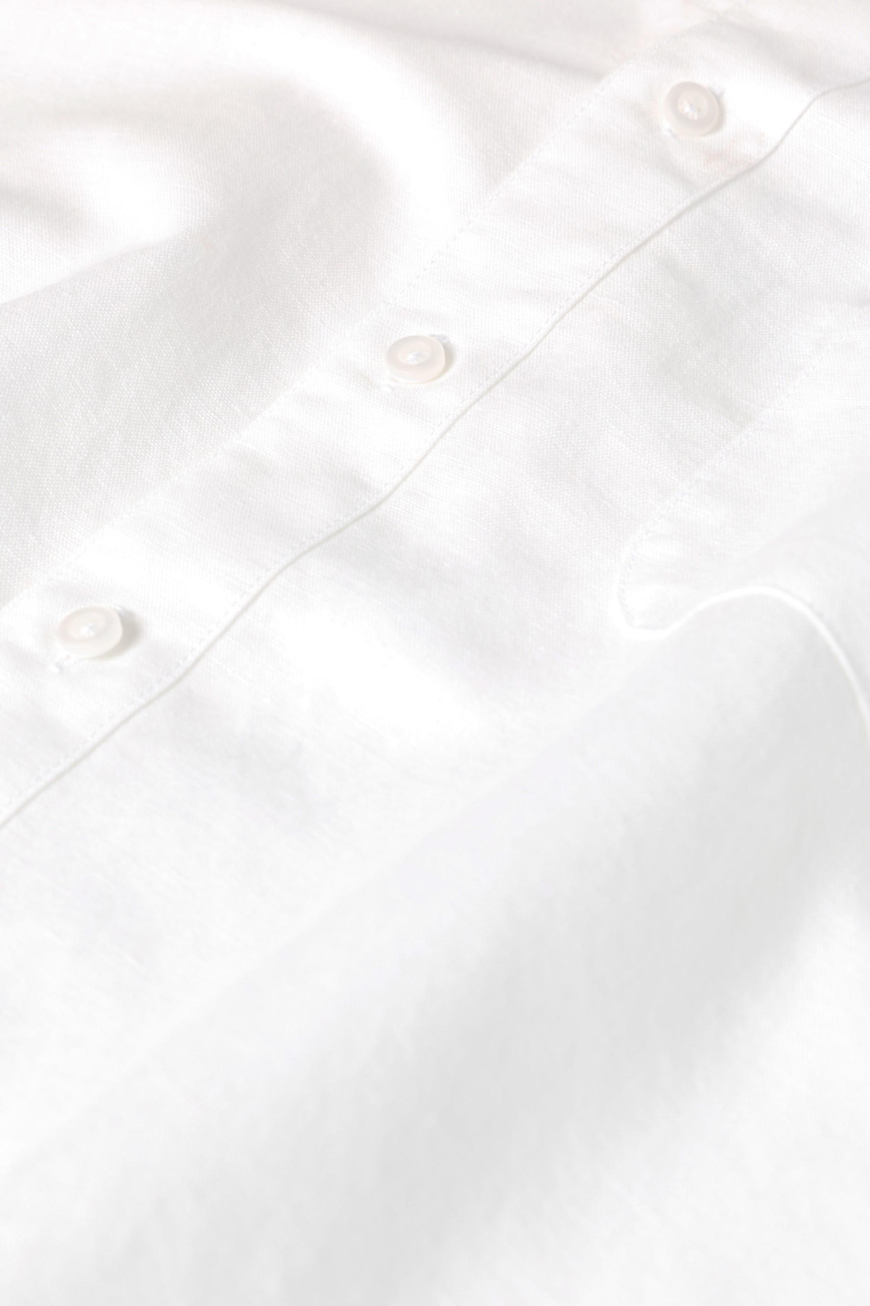 Camisa de corte regular en lino y algodón