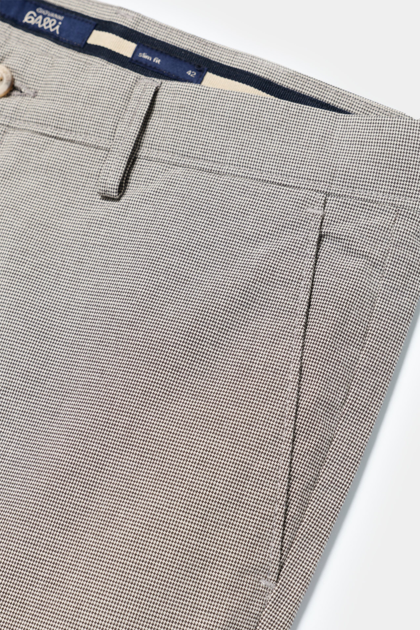 Pantalones chino slim fit