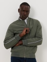 Blus�o Bomber